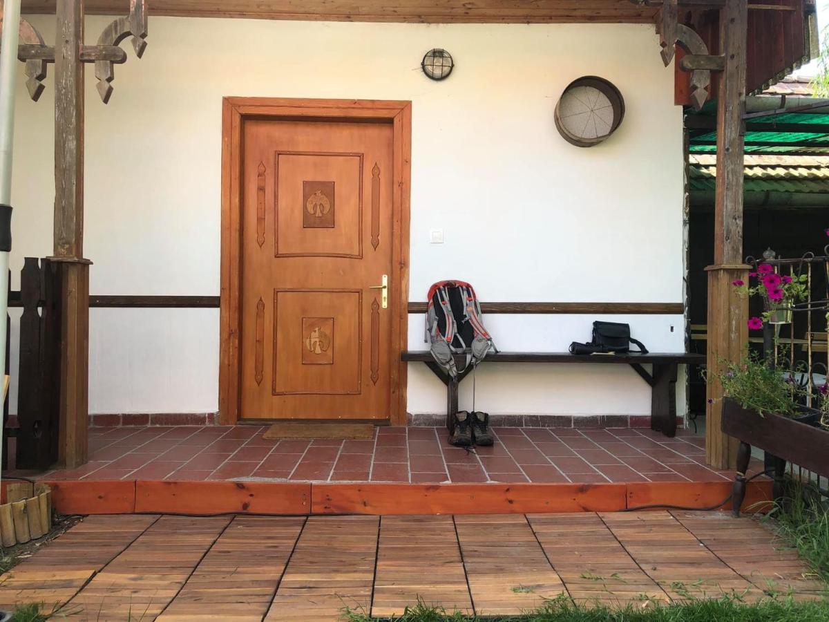 Tepke Guesthouse Garab Luaran gambar